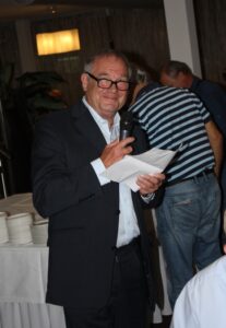 Thom Laming opent de avond